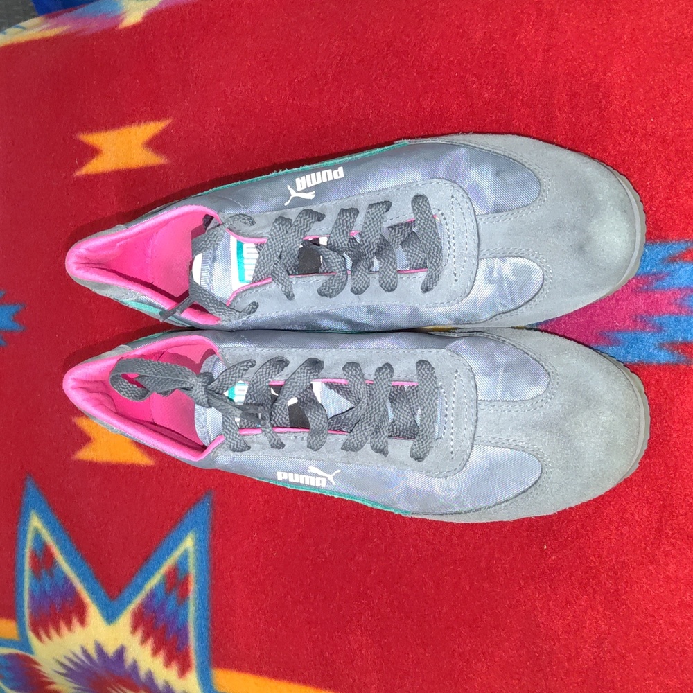 Puma Women's Caroline Gray with Pink/Teal Green Stripe Wedge Sneaker US Size 10